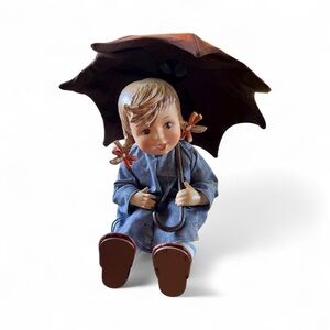 Goebel Hummel Umbrella Girl 1987 Porcelain Head/Limbs Soft Body 7 3/8” Plus
